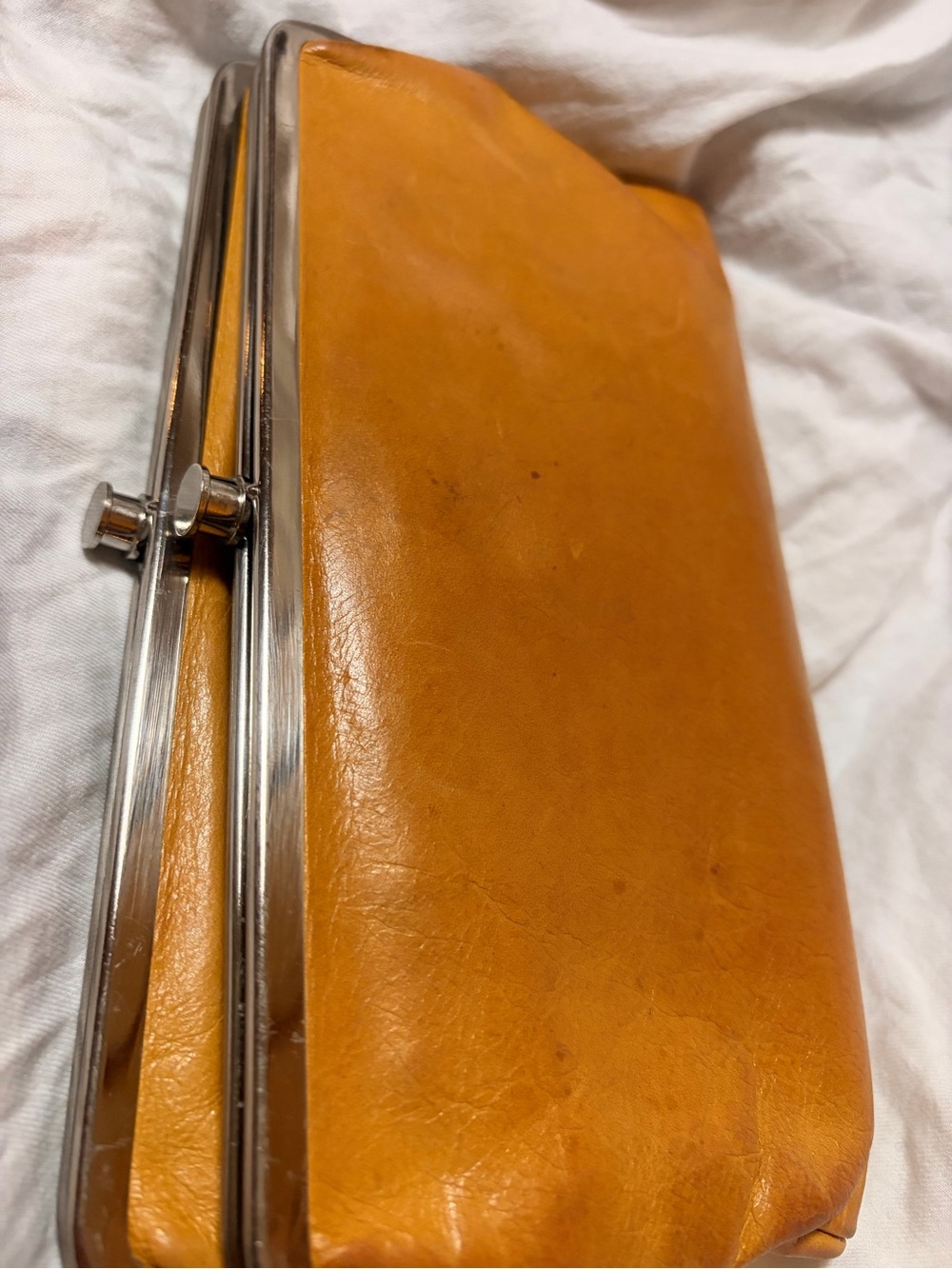 💛HOBO Mustard Leather Frame Clutch